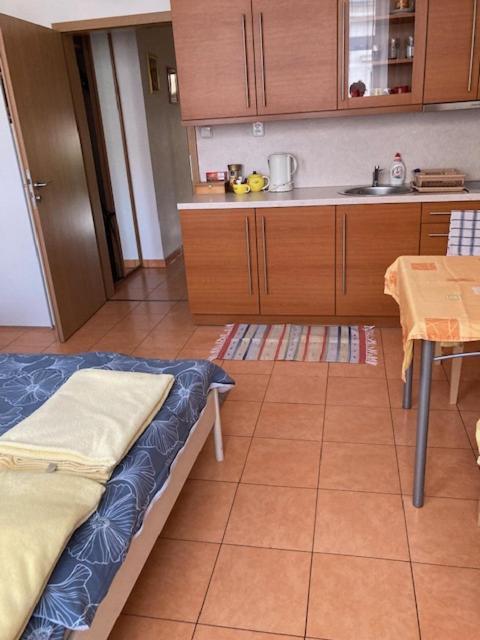 5 Hotel apartamentowy 3*